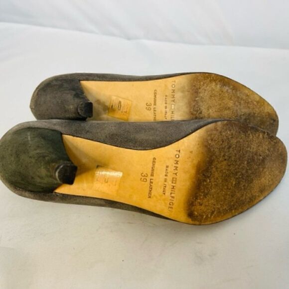 Tommy Hilfiger gray heels 3" classic suede US 8.5 Euro 39 Very good condition - - Picture 7 of 7